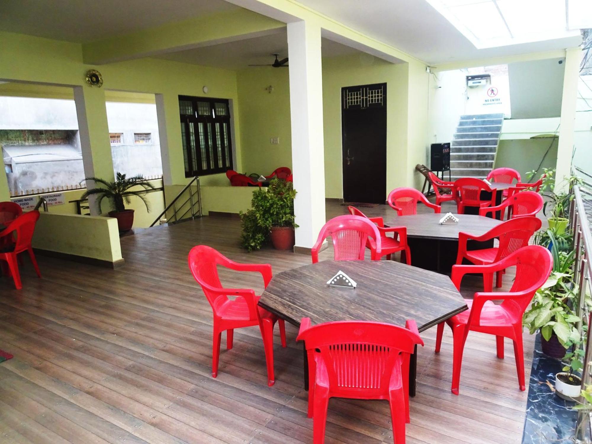 Foreigners Inn — Photos 2